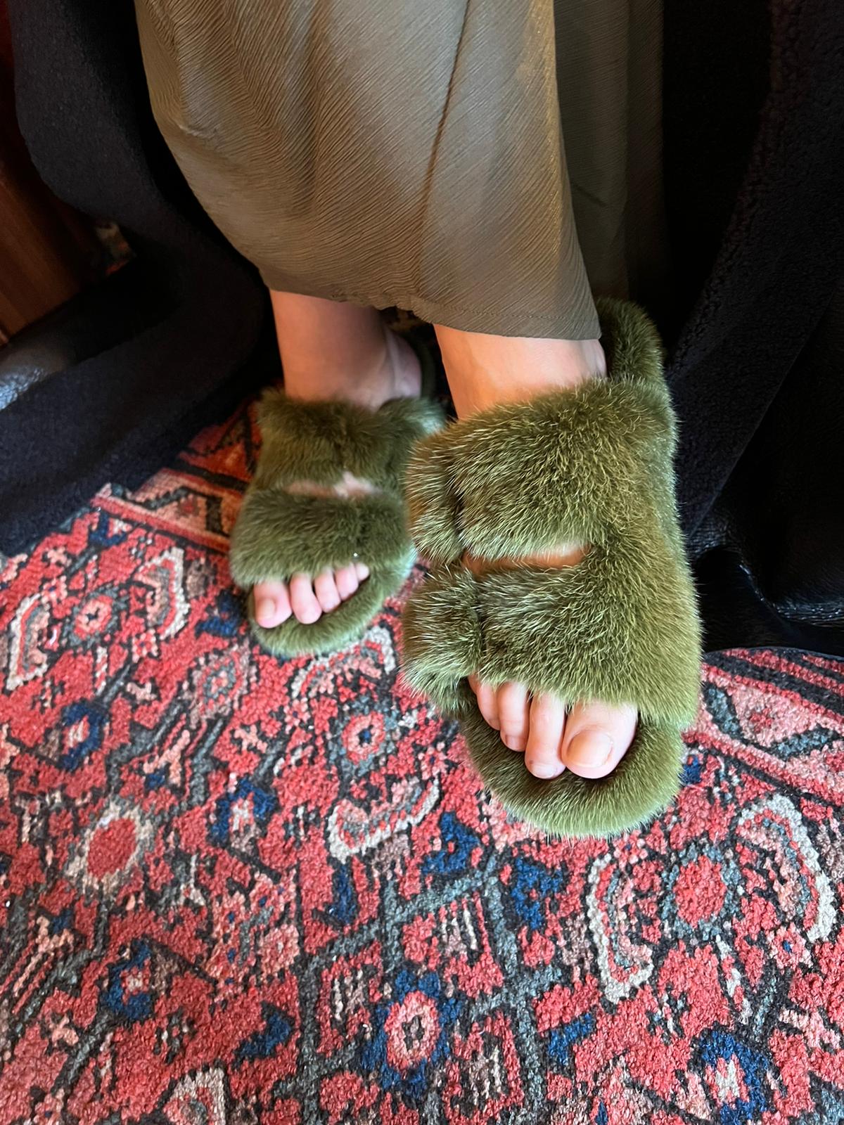 Mink slippers OLIVE