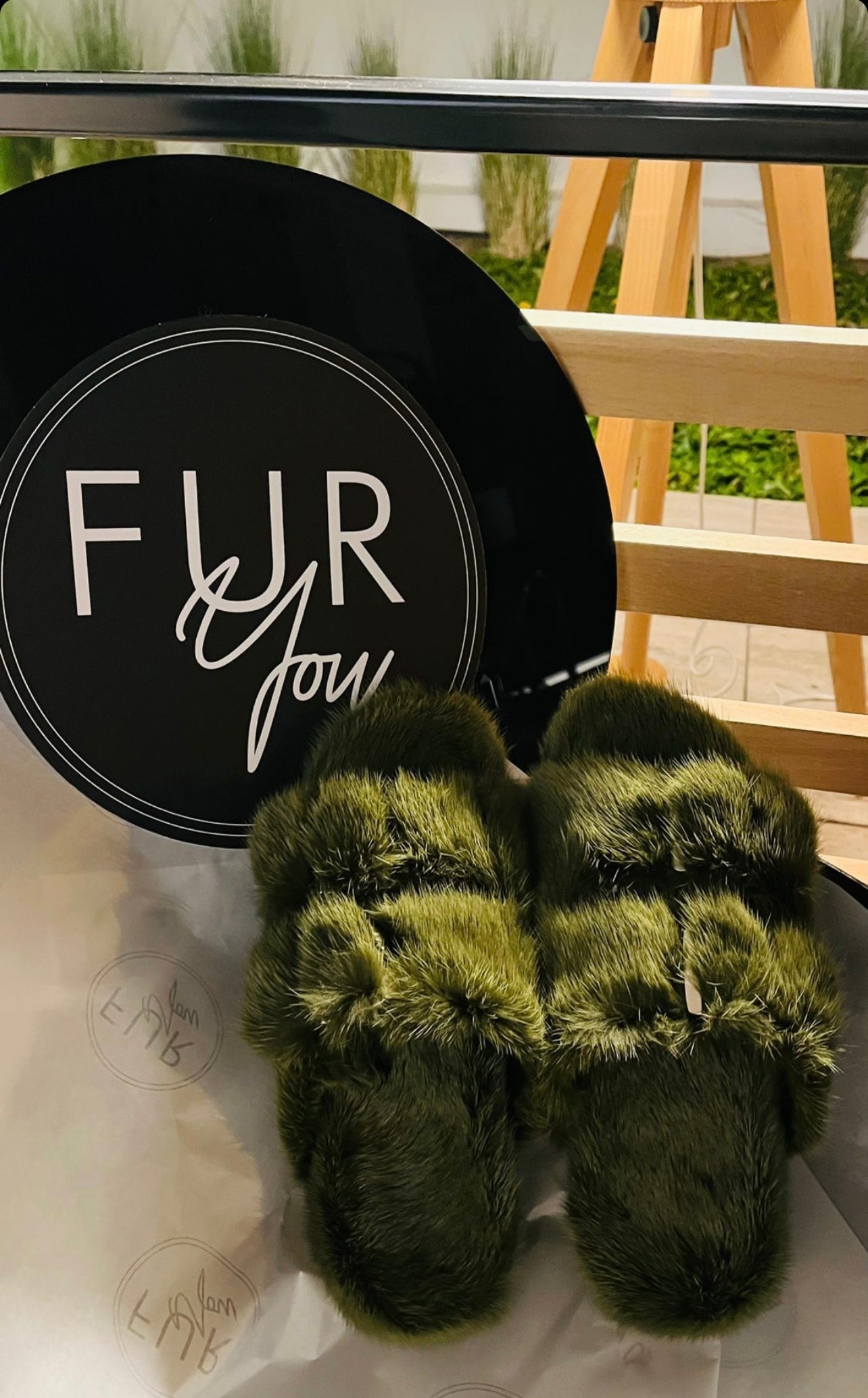 Mink slippers OLIVE