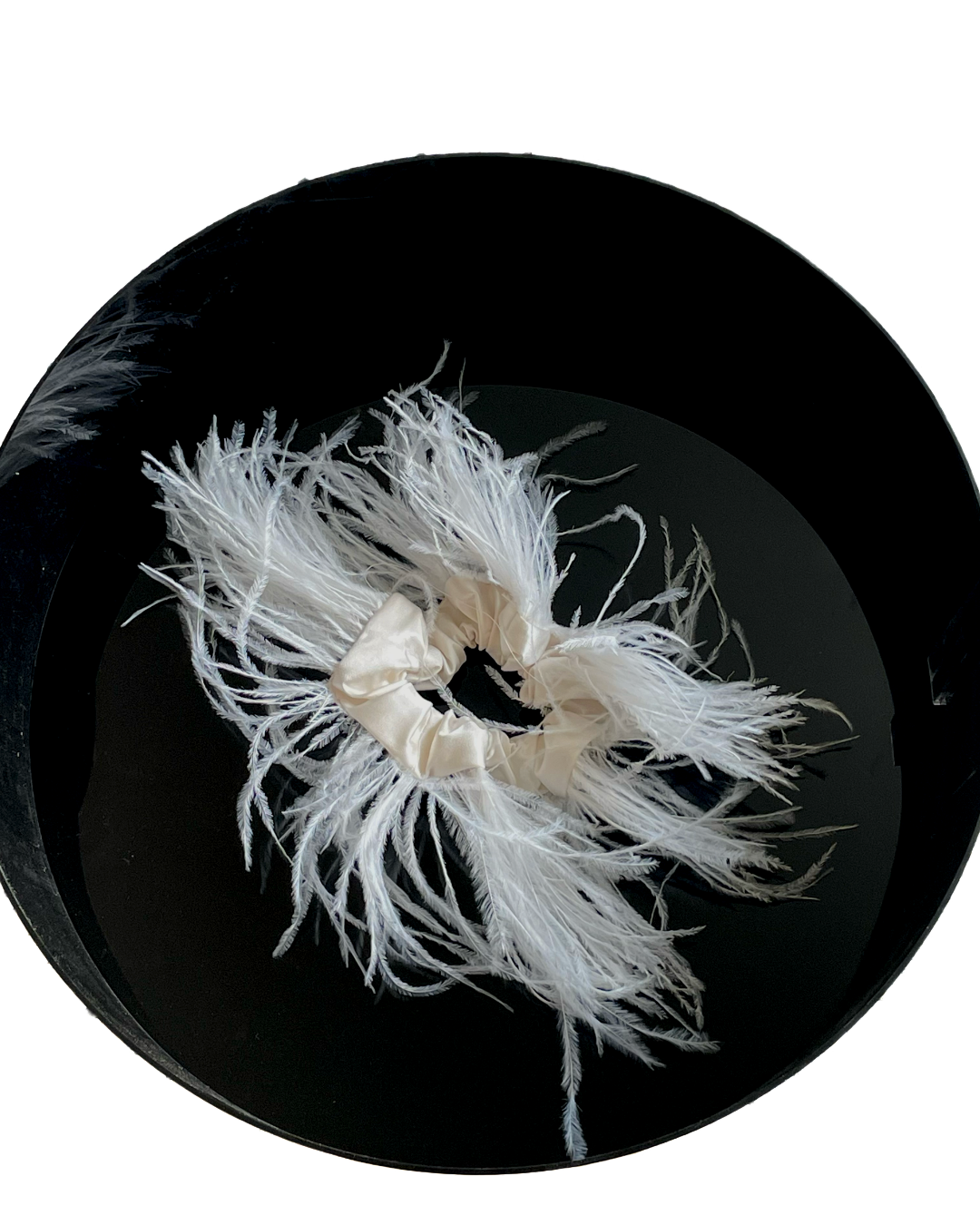 Feather Scrunchie PEARL